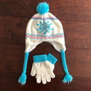 Snowflake hat and gloves